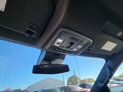 New 2026 Chevrolet Silverado 1500 LT w/ Leather Package image 18