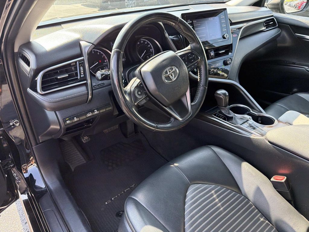 Used 2023 Toyota Camry SE FWD image 23