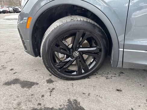 Used 2024 Volkswagen Tiguan SE R-Line image 27