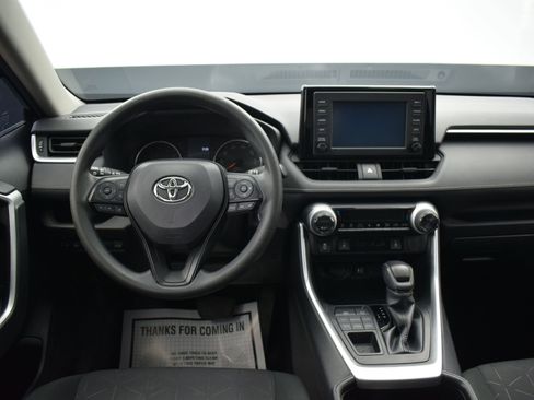 Used 2019 Toyota RAV4 XLE w/ Convenience Package AWD/4WD image 15