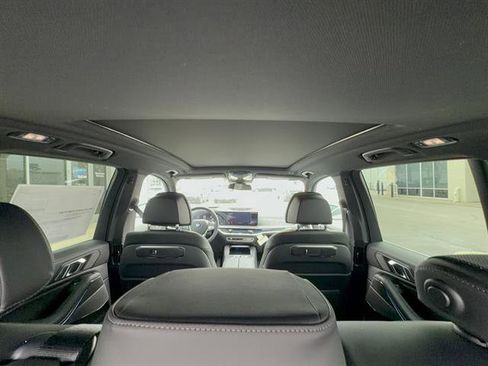 New 2026 BMW X5 xDrive50e image 25