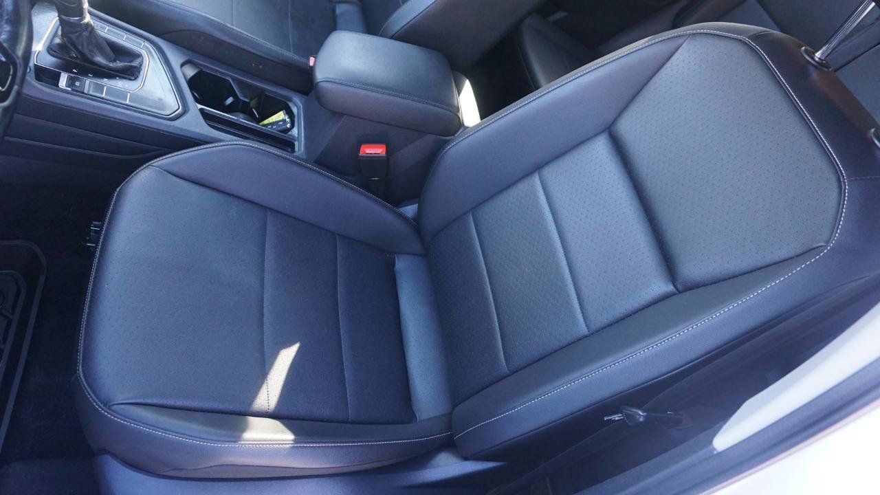 Used 2018 Volkswagen Tiguan SE FWD image 9