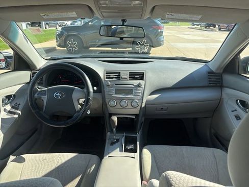 Used 2011 Toyota Camry LE w/ LE Extra-Value Pkg image 20