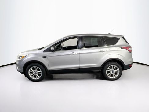 Used 2017 Ford Escape SE w/ SE Cold Weather Package AWD/4WD image 8