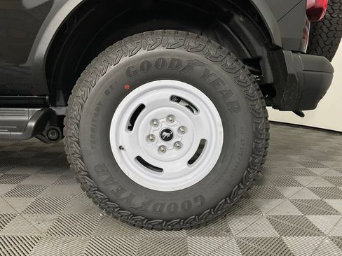 New 2026 Ford Bronco Heritage Edition AWD/4WD image 10