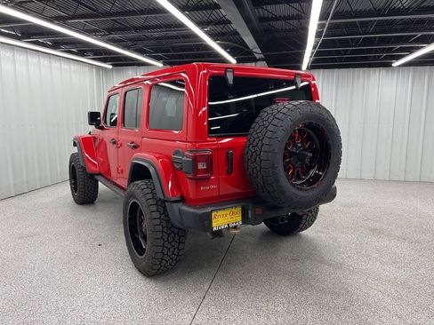 Used 2025 Jeep Wrangler Unlimited Rubicon 392 AWD/4WD image 4