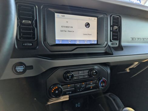 Used 2022 Ford Bronco Big Bend image 19