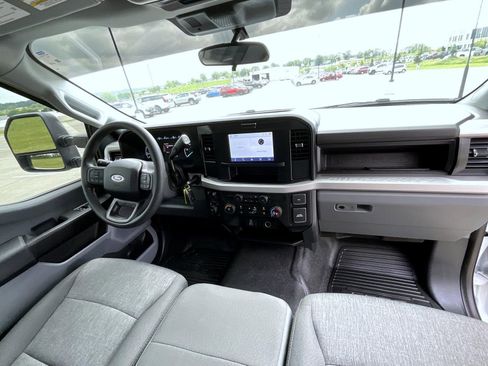 Used 2025 Ford F250 XL w/ XL Chrome Package AWD/4WD image 15