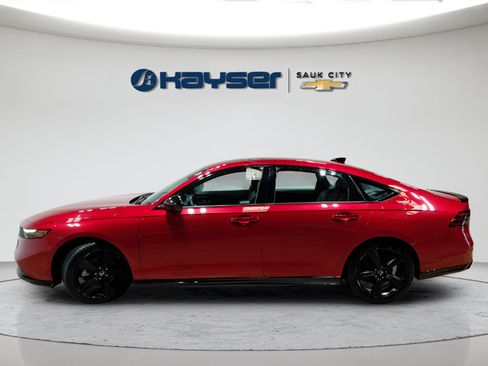Used 2023 Honda Accord Sport image 4