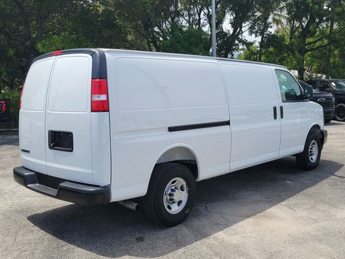 Used 2025 Chevrolet Express 2500 Extended w/ Driver Convenience Package RWD image 3