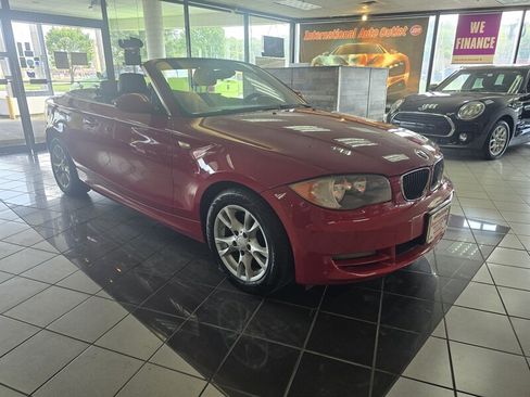 Used 2009 BMW 128i Convertible RWD image 3