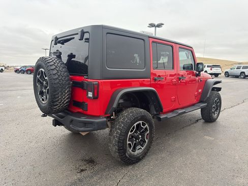 Used 2014 Jeep Wrangler Unlimited Sahara w/ Connectivity Group image 5