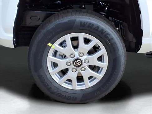New 2025 Toyota Tacoma SR5 image 7