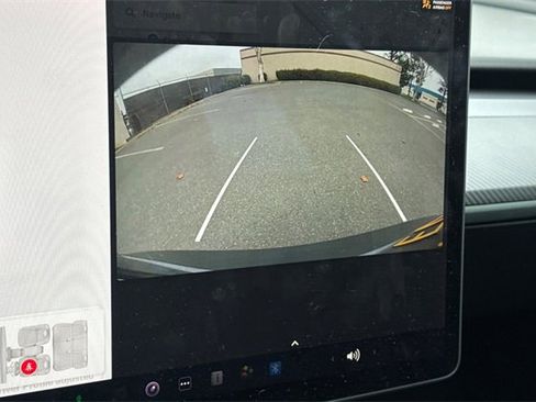 Used 2022 Tesla Model 3 Performance image 27