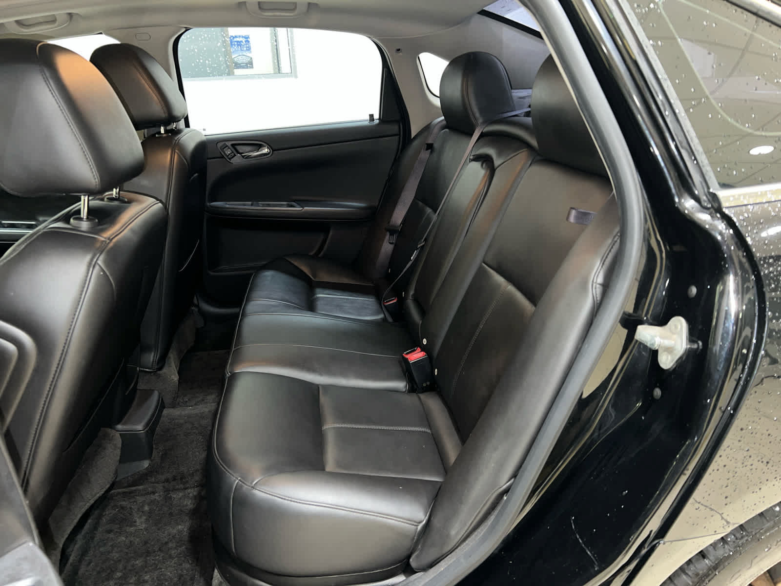 Used 2013 Chevrolet Impala LTZ FWD image 12