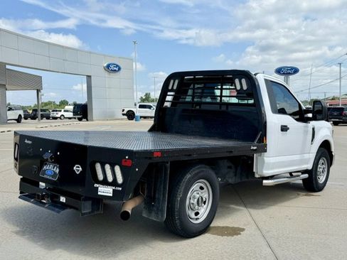 Used 2021 Ford F250 XL w/ Power Equipment Group RWD image 4
