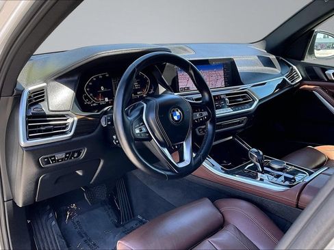 Used 2019 BMW X5 xDrive40i w/ Convenience Package AWD/4WD image 4