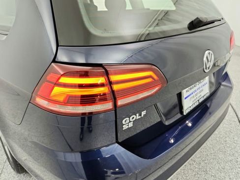 Used 2018 Volkswagen Golf SE image 23
