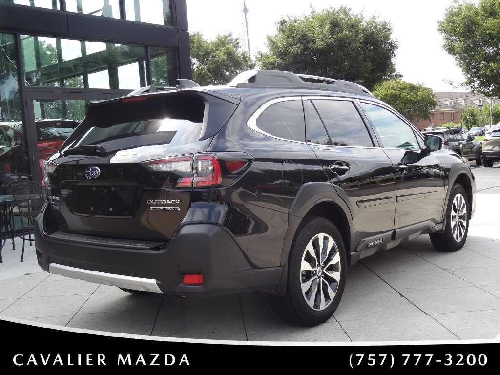 Used 2025 Subaru Outback Touring XT AWD/4WD image 3