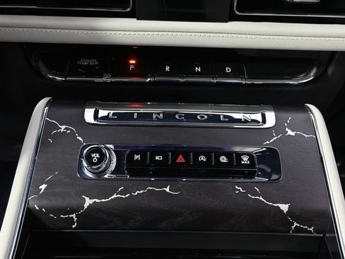 New 2026 Lincoln Aviator Black Label w/ Jet Appearance Package AWD/4WD image 31