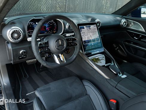 Used 2025 Mercedes-Benz AMG GT 63 image 30