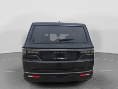 New 2026 Jeep Grand Wagoneer Limited AWD/4WD image 7