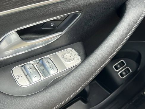 Used 2025 Mercedes-Benz GLE 450e GLE 450e image 16