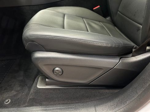 Used 2021 Mercedes-Benz GLE 350 4MATIC image 23