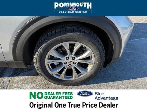 Used 2022 Ford Explorer XLT w/ Equipment Group 202A image 36