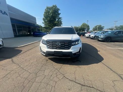 Used 2023 Honda Passport TrailSport image 31