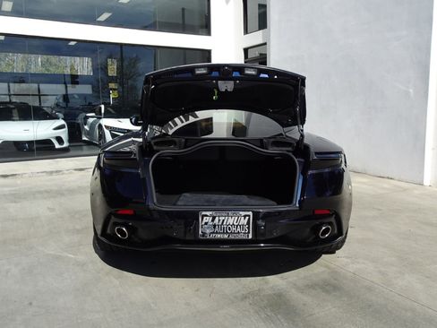 Used 2021 Aston Martin DB11 Coupe image 6