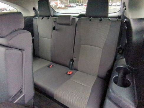 Certified 2024 Toyota Highlander LE image 15