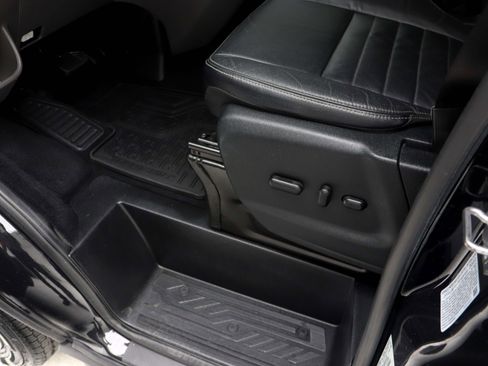 Used 2022 Ford Transit 350 XLT image 21