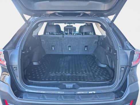 Used 2022 Subaru Outback Limited image 23