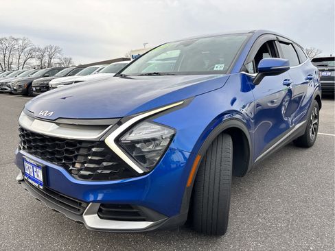 Used 2023 Kia Sportage EX image 5