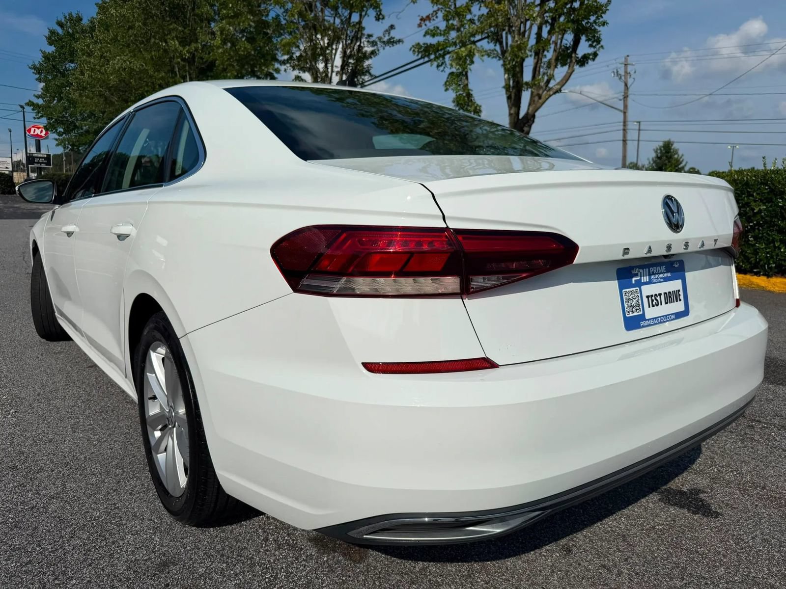 Used 2020 Volkswagen Passat 2.0T SE FWD image 4