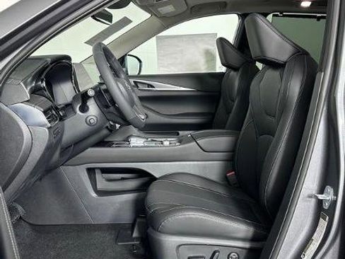 Certified 2026 INFINITI QX60 Luxe w/ Cargo Package FWD image 14