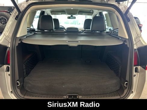 Used 2018 Ford C-MAX Titanium w/ Equipment Group 301A FWD image 6