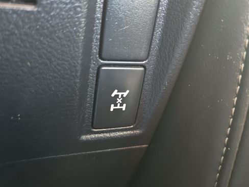 Used 2014 Lexus GX 460 w/ Premium Package AWD/4WD image 40