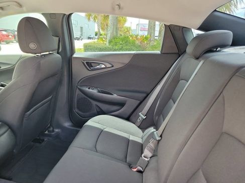 Used 2021 Chevrolet Malibu RS FWD image 12