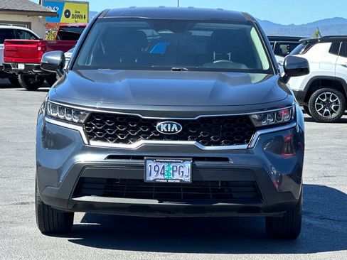 Used 2021 Kia Sorento LX AWD/4WD image 9