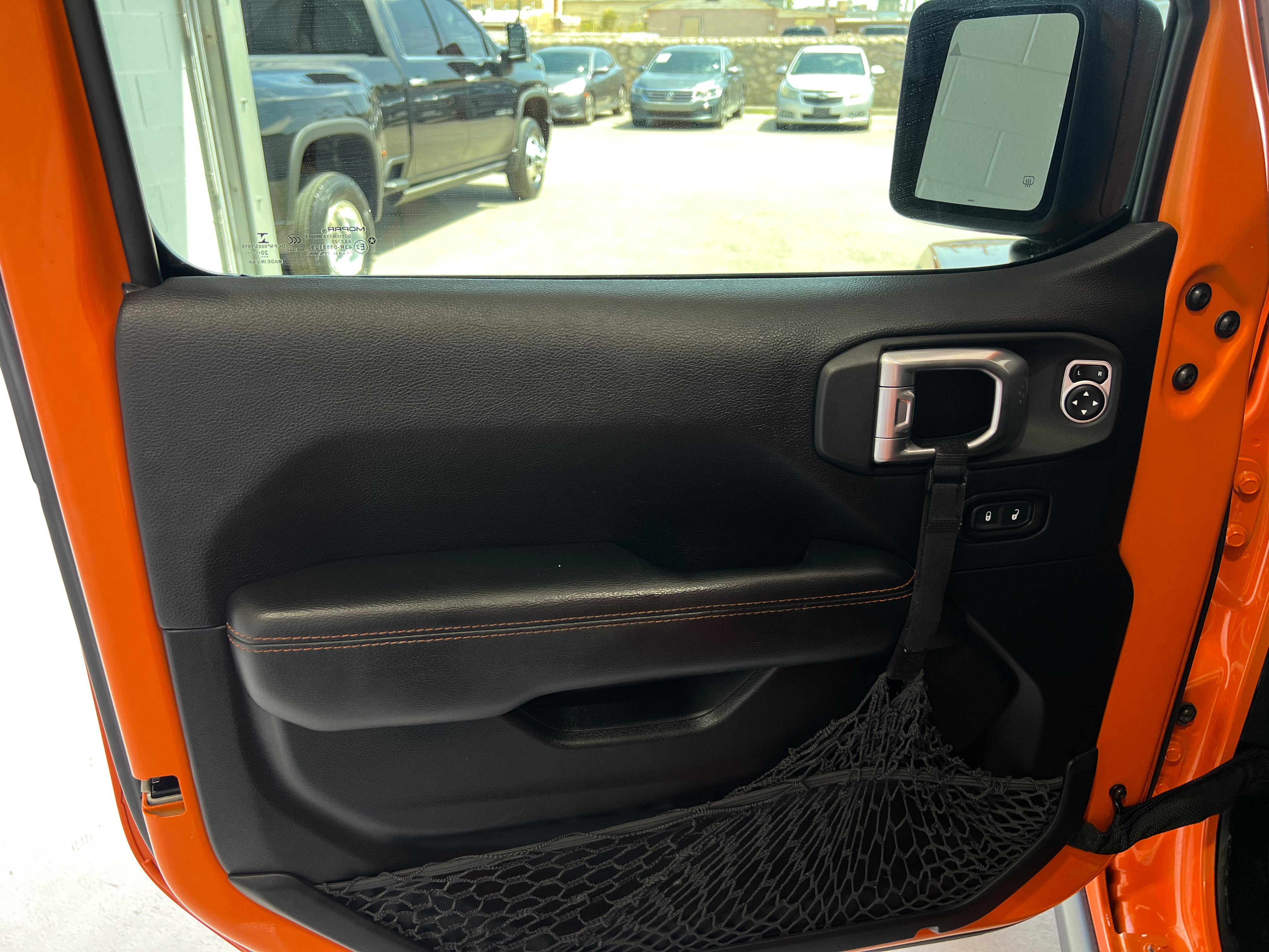 Used 2020 Jeep Gladiator Mojave AWD/4WD image 11