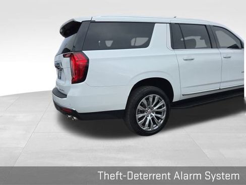 Used 2023 GMC Yukon XL Denali image 32