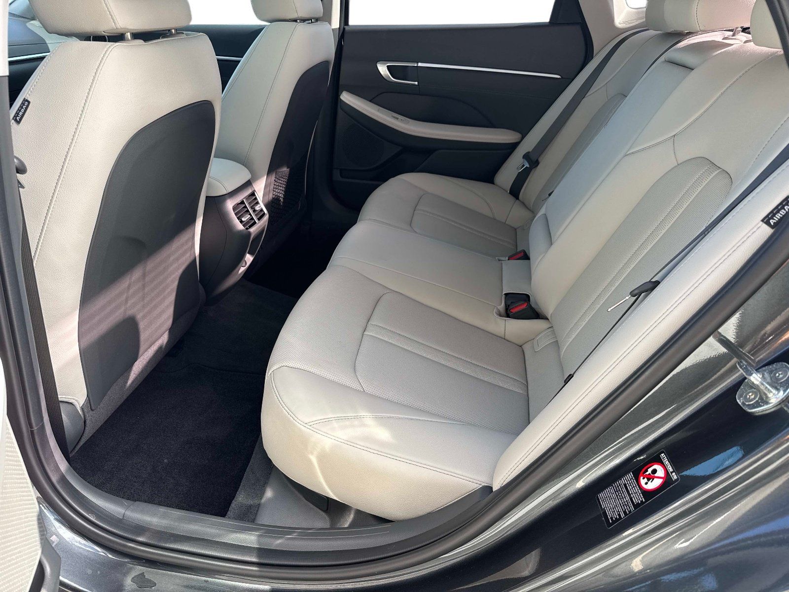 Used 2022 Hyundai Sonata Limited FWD image 13