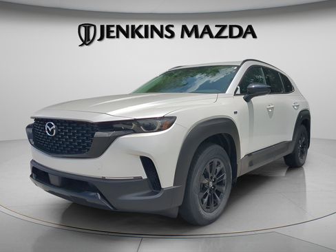 Certified 2025 MAZDA CX-50 AWD 2.5 Hybrid w/ Premium Pkg image 3