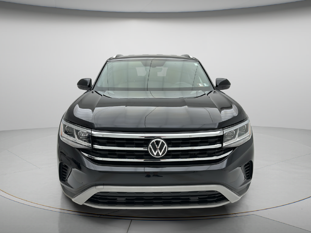Used 2023 Volkswagen Atlas Cross Sport SE AWD/4WD image 2