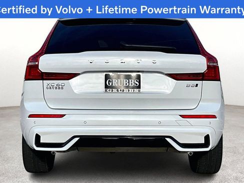Certified 2025 Volvo XC60 B5 Plus image 6