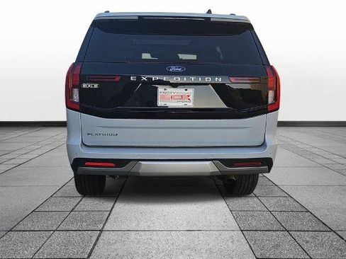 Certified 2025 Ford Expedition Platinum w/ Driver's Package AWD/4WD image 6