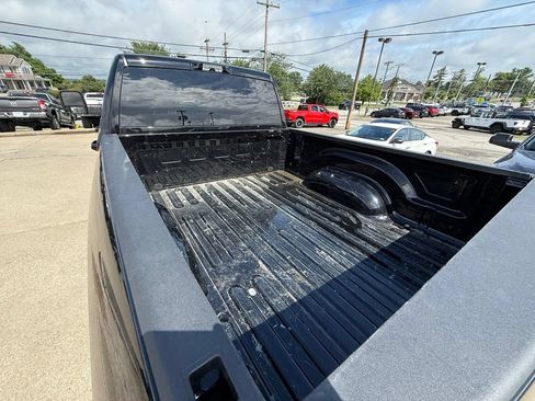 Used 2024 RAM 2500 Big Horn w/ Night Edition AWD/4WD image 8