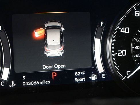 Used 2020 Acura RDX w/ Technology Package AWD/4WD image 3